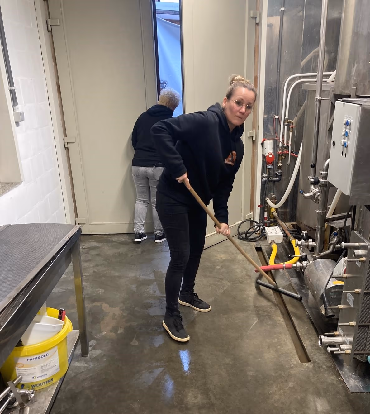 Groep foto vrouwen brouwerijteam - Foto 2